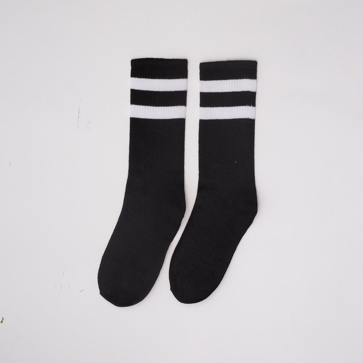 Basic black with white strips socks